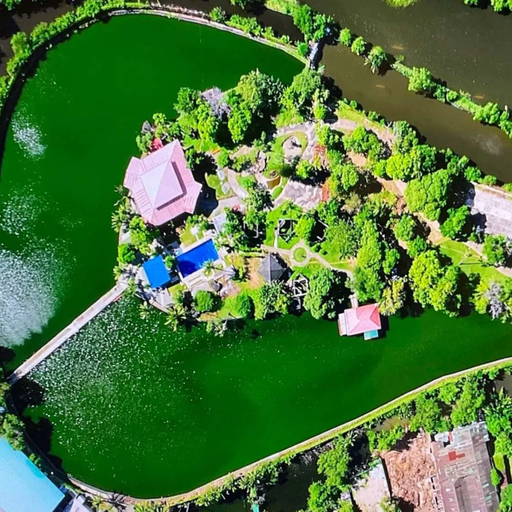 River Coves Resorts - Island